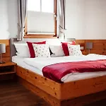 펜션 Family Retreat 마리아알름암스타이너르넨미어