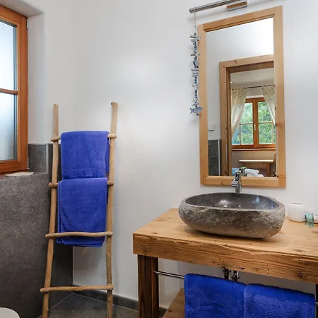 別荘 Family Retreat マリア・アルム・アム・シュタイナーネン・メアー