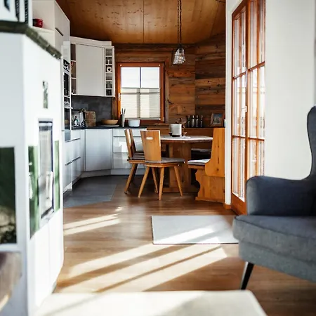 Family Retreat 別荘 *